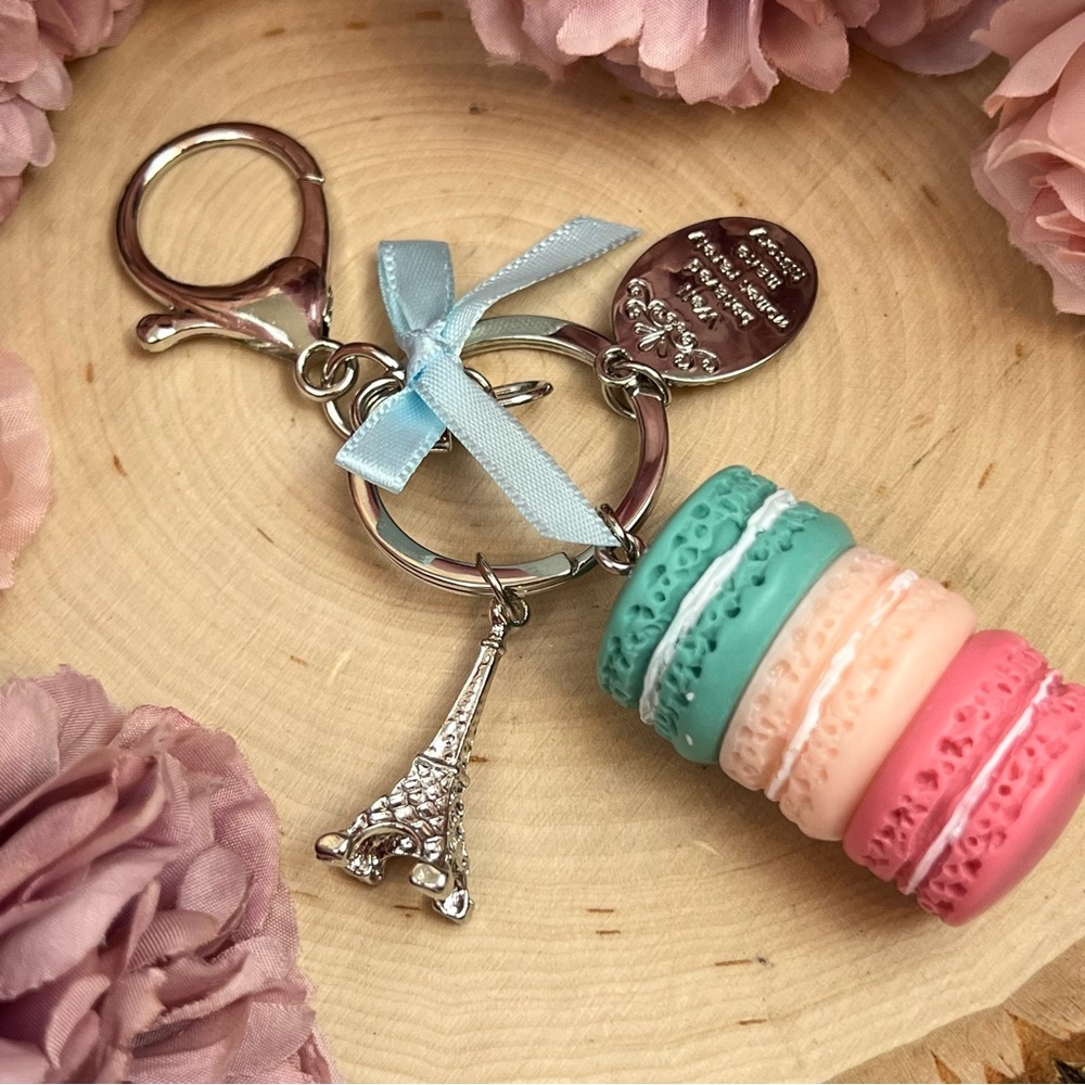 Colorful Macarons & Eiffel Tower Charm Keychain - Picture 8 of 13